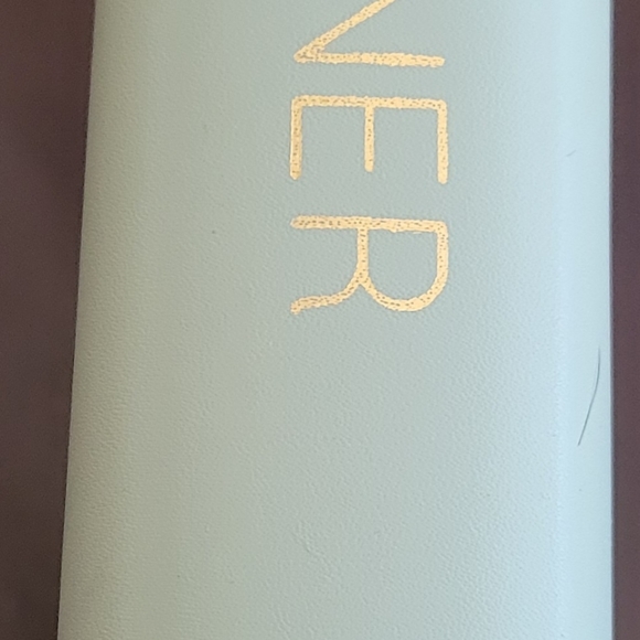 ZYIA Planner. NEW - Picture 2 of 8